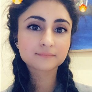 Meet your Posher, Fakhra